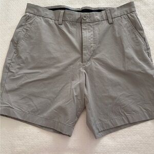 Vineyard vines performance on the go Classic Gray Men's Shorts